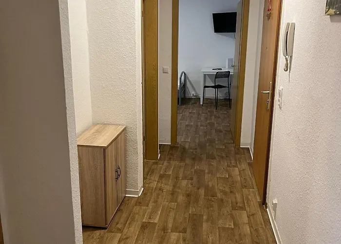 Legro Monteurs Koetzschener Weg 18 * Merseburgo